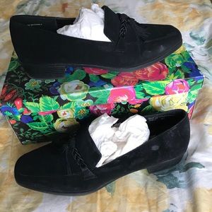 Mootsie Tootsie shoe